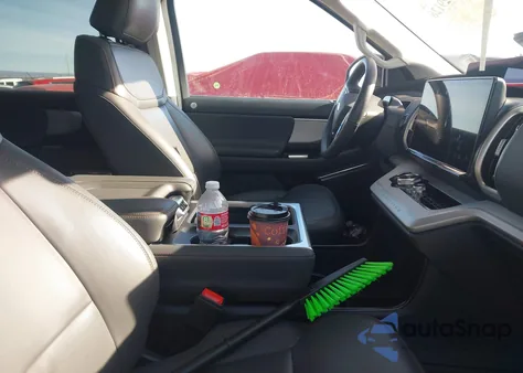 2025 Ford Expedition Active Max z USA, uszkodzony, nr VIN 1FMJK1J81SEA18422